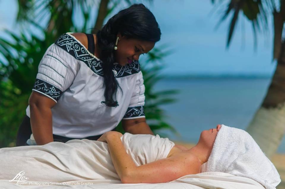Coconut Row Boutique Hotel Hopkins Bagian luar foto